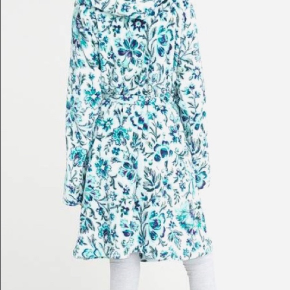 Vera Bradley lightweight robe in l/xl.